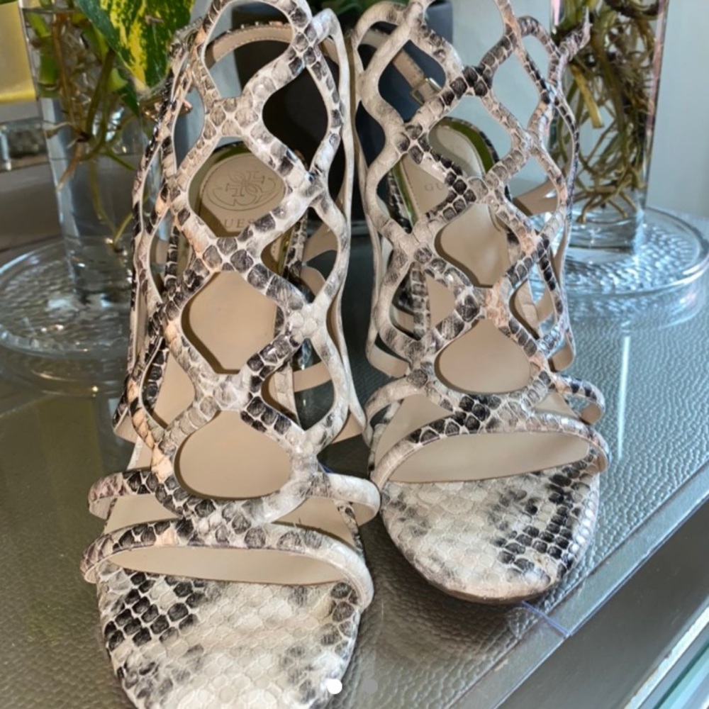 Guess printed heels with gold accents on heel